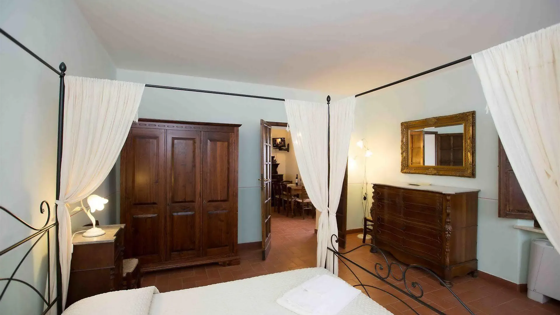 Villa Brignole Monteaperti  3*, Monteaperti (Siena) Italy